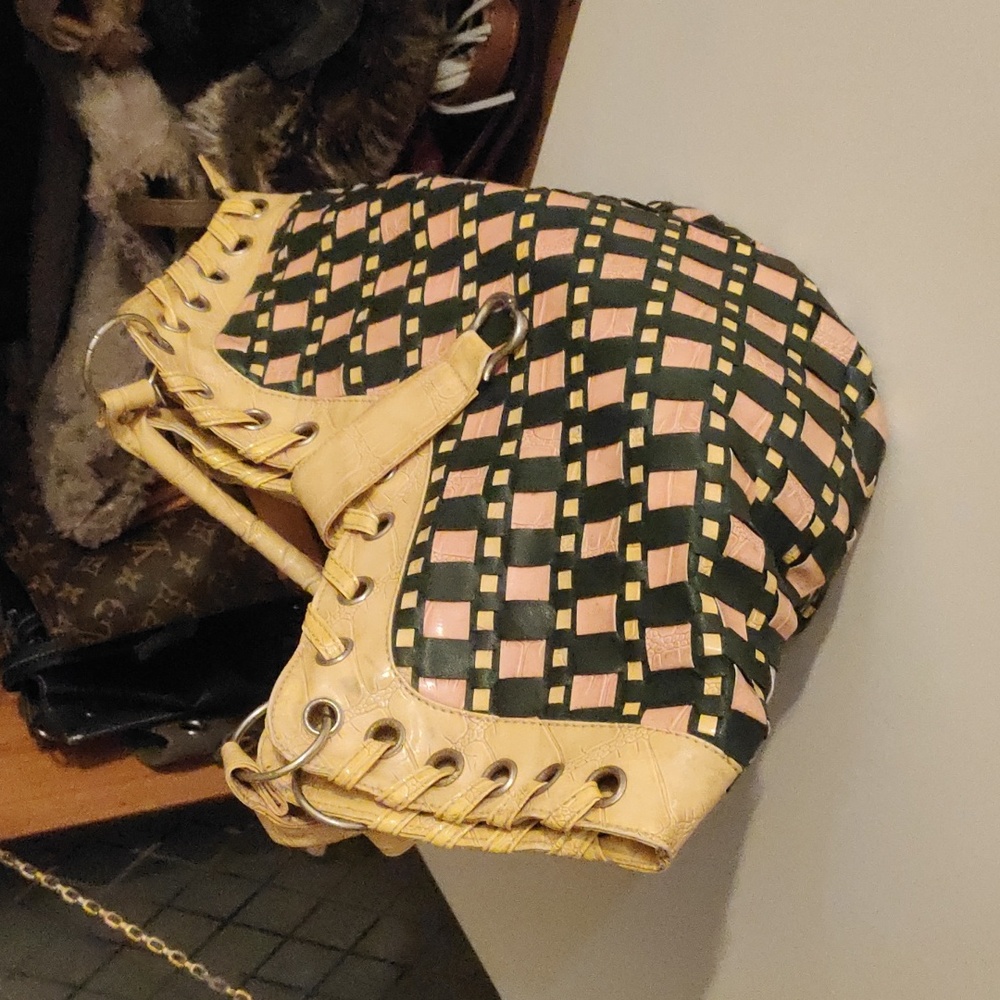 Checkers woven basket tote bag - Picture 3 of 11